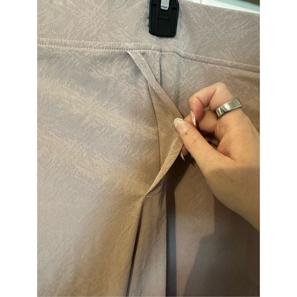 Athleta Brooklyn Mid Rise Textured Ankle Pants Women Size 24 Pink 982287 - Picture 4 of 15
